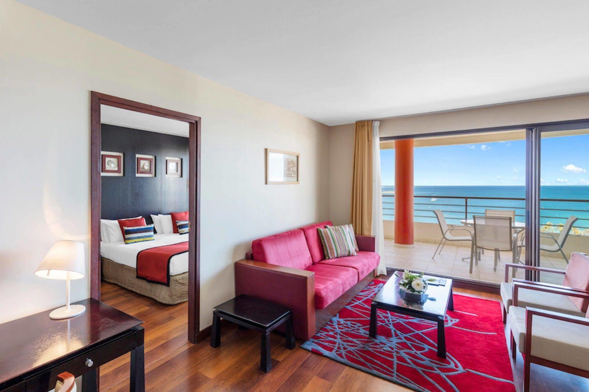Ramada Hotel & Suites By Wyndham Noumea Exterior foto